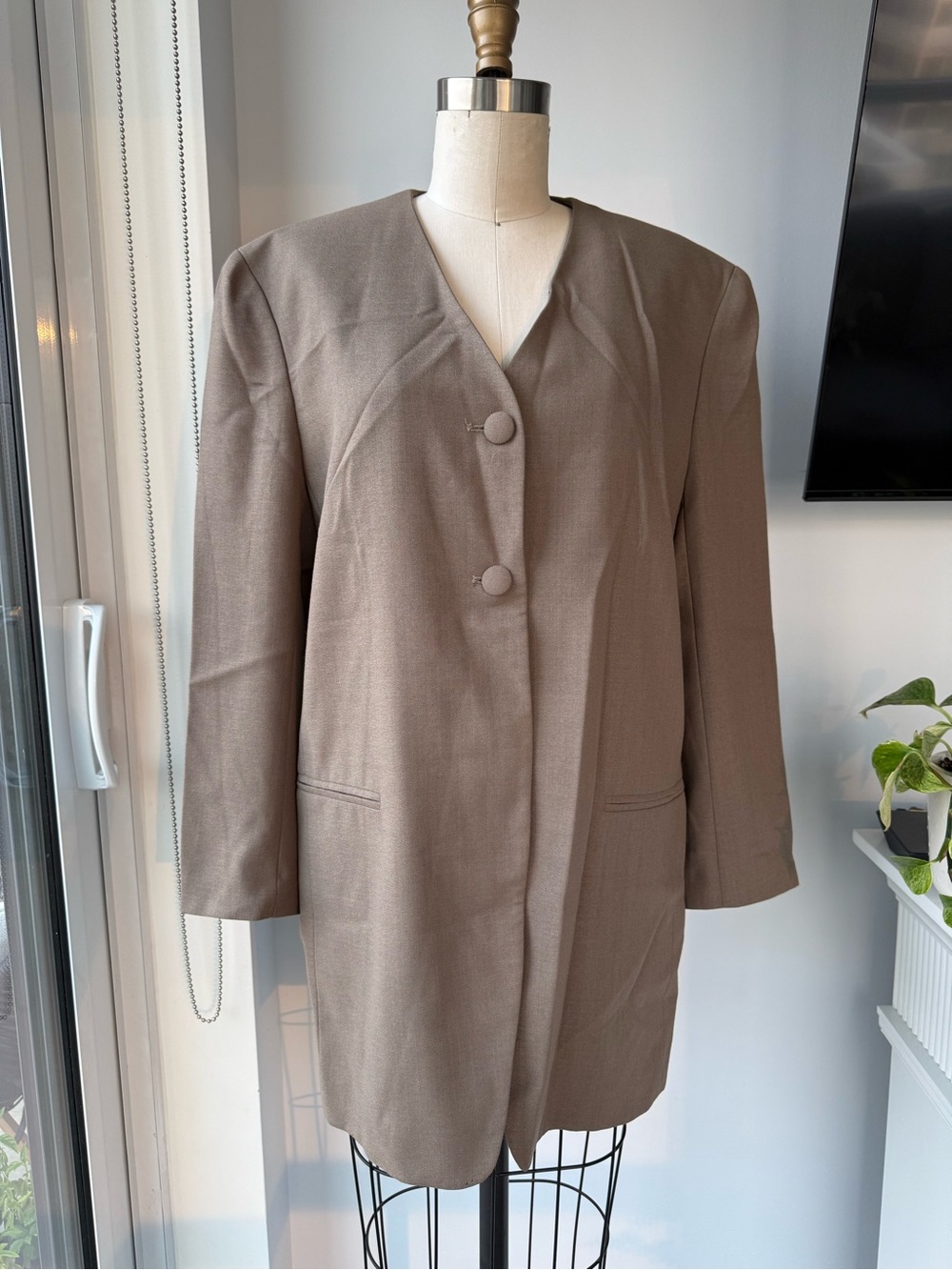 Vintage Jones New York Long V-Neck Blazer Jacket